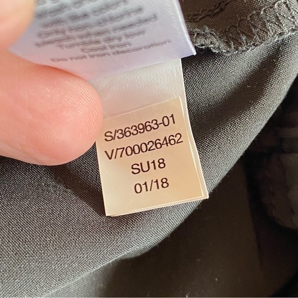 Athleta Mercer Gray Romper Jumpsuit Wide Leg Quick Drying Pockets Size 2 - Picture 11 of 15